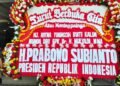 Karangan bunga duka cita dari Presiden Republik Indonesia H Prabowo Subianto untuk almarhumah Hj Ratna Yuningsih binti Kalim ibunda dari Anggota DPR RI Dr H Mulyadi MMA