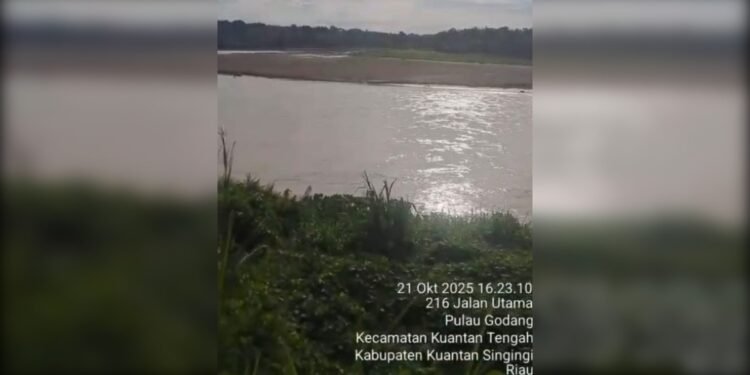 1000042153_UtusanRakyatjpeg - Utusan Rakyat