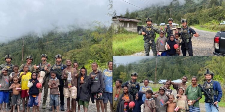 Tebar-Keceriaan-di-Distrik-Bibida-Paniai-Bersama-Personel-Ops-Damai-Cartenzjpg - Utusan Rakyat
