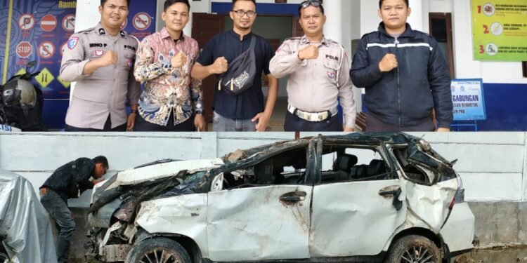 Musibah Kendaraan Sepanjang Jalan Lintas Sipirok – Tarutung, Unit Gakkum Satlantas Polres Tapanuli Utara Siap Layani 24 Jam