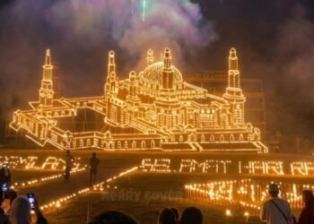 Kilau Cahaya Malam 27 Ramadhan: Tradisi Lampu Colok Menjemput Lailatulqadar