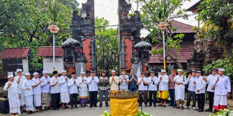 Upacara Tawur Agung Kesanga Saka 1948 Digelar Khidmat di Pura Aditya Jaya