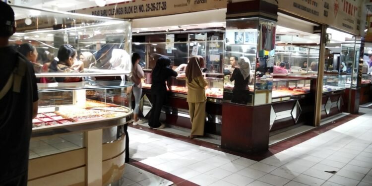 Pasar Cileungsi Sangat Strategis, Ramai Dikunjungi Pembeli Kebutuhan Harian