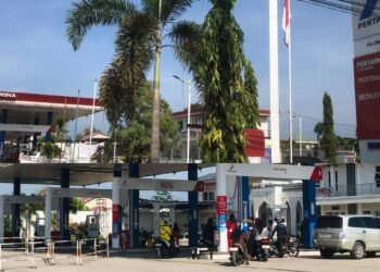 BBM Pertalite dan Solar Sudah 3 Hari kosong di SPBU Garuda Sakti Km 2, Ojol, Supir Transportasi roda 4 dan Masyarakat Mengeluh