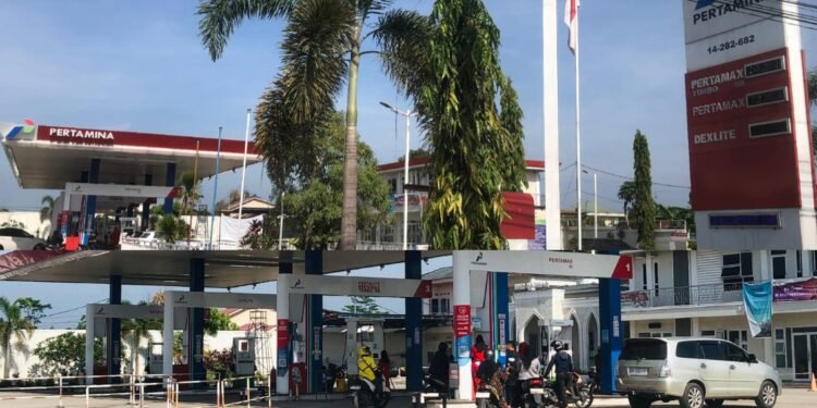 BBM Pertalite dan Solar Sudah 3 Hari kosong di SPBU Garuda Sakti Km 2, Ojol, Supir Transportasi roda 4 dan Masyarakat Mengeluh