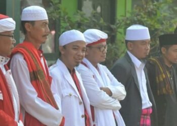 Kiai Abah Sepuh, Kiai Abah Do’a, Kiai Abah Yasin, dan Kiai Ruhay (Penasihat Dedi Mulyadi/KDM, Gubernur Jabar) Jadi Penceramah dalam Tabligh Akbar di Ponpes Arusyda Mekarsari