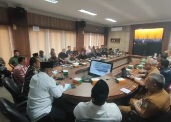 Rapat Tindak Lanjut RoW 100 Meter Jalan Sudirman – PT PHR Absen