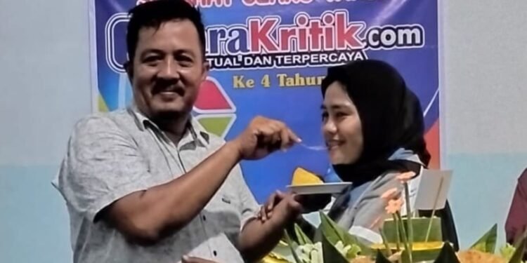 Ultah ke-4 Suarakritik.com ke-32 Kabiro Sulastri, Sederhana dan Hikmah