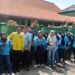 GENERAL CLEANING SPPG02 KAUM BARU CILEUNGSI, KARYAWAN MENIKMATI MAKAN BERSAMA SETELAH BEKERJA