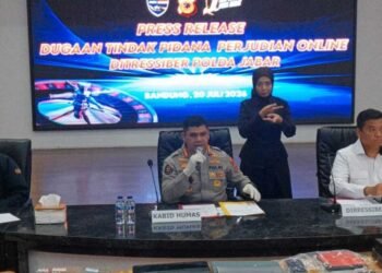 ditres siber polda jabar_UtusanRakyat - Utusan Rakyat Ditres Siber Polda Jabar Ungkap Jaringan Judi Online Lintas Negara, WNA China Terlibat