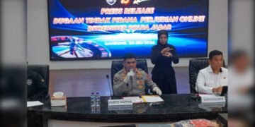 ditres siber polda jabar_UtusanRakyat - Utusan Rakyat Ditres Siber Polda Jabar Ungkap Jaringan Judi Online Lintas Negara, WNA China Terlibat