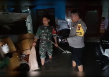 hujan deras_UtusanRakyat - Utusan Rakyat Hujan Deras Setengah Hari, Kelurahan Buluh Kasap Terendam Banjir