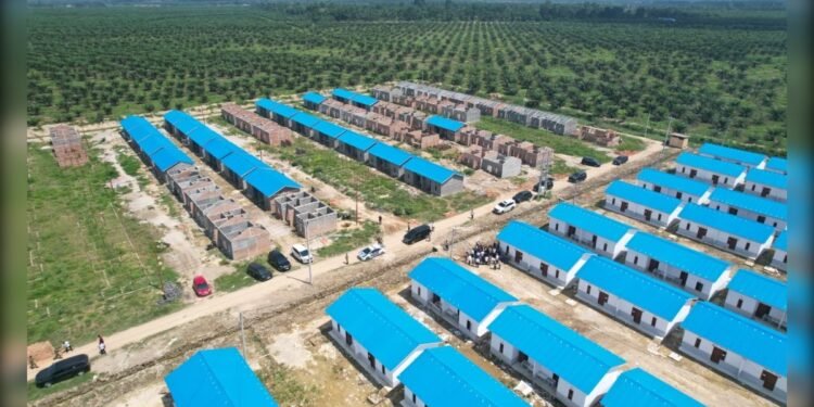 Menteri Nusron Apresiasi Yayasan Buddha Tzu Chi atas Dukungan Pembangunan Huntap Korban Bencana