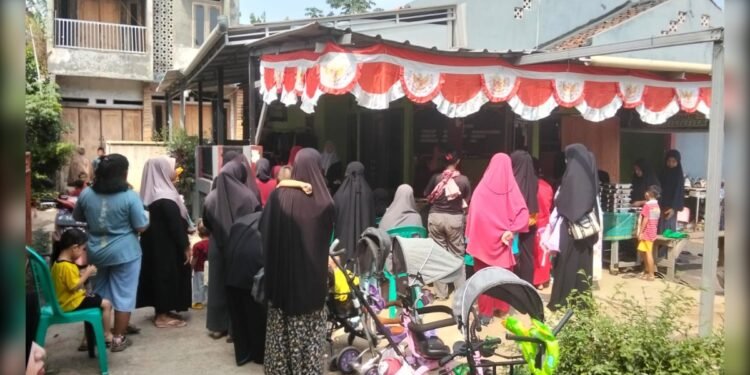 pos yandu dan mbg_UtusanRakyat - Utusan Rakyat Cegah Stunting Menuju Indonesia Emas 2045, Ahli Gizi SPPG 04 Cileungsi Gelar Edukasi Gizi di Posyandu